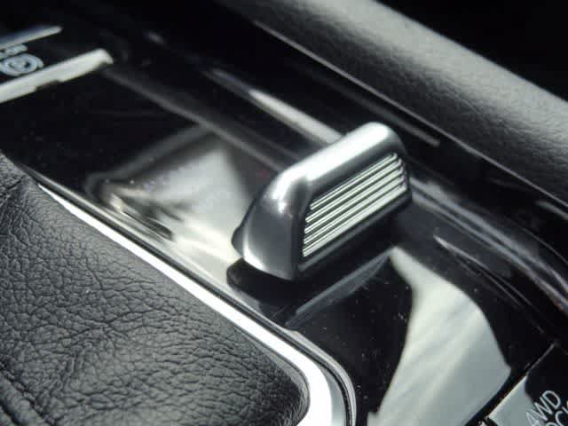 Used 2025 Jeep Compass Limited AWD/4WD image 34