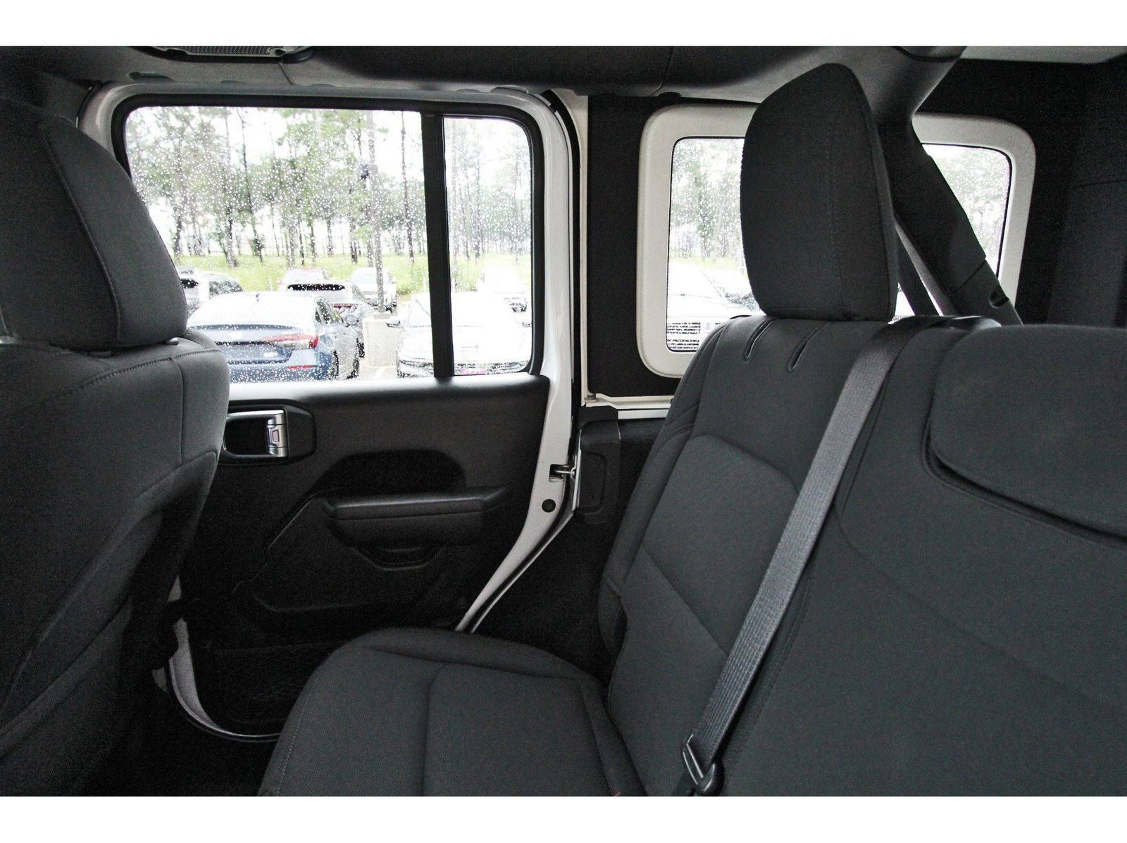 Used 2022 Jeep Wrangler Unlimited Sport AWD/4WD image 13
