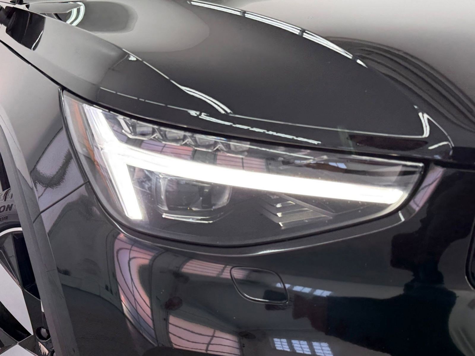 Used 2023 Volvo C40 P8 Recharge Ultimate image 10