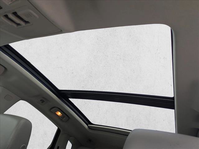 Used 2011 Cadillac SRX Premium image 17