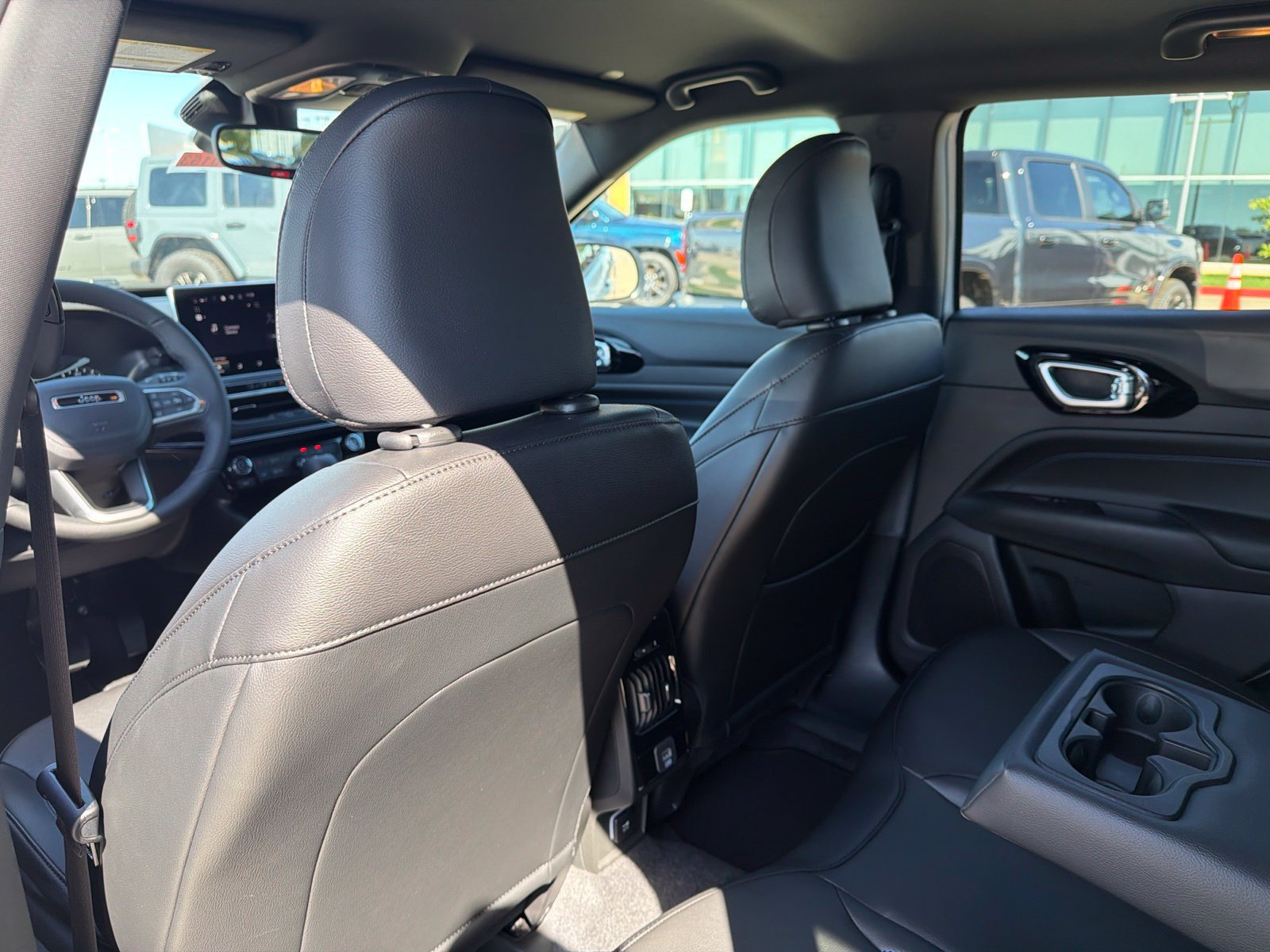 New 2027 Jeep Compass Latitude AWD/4WD image 16