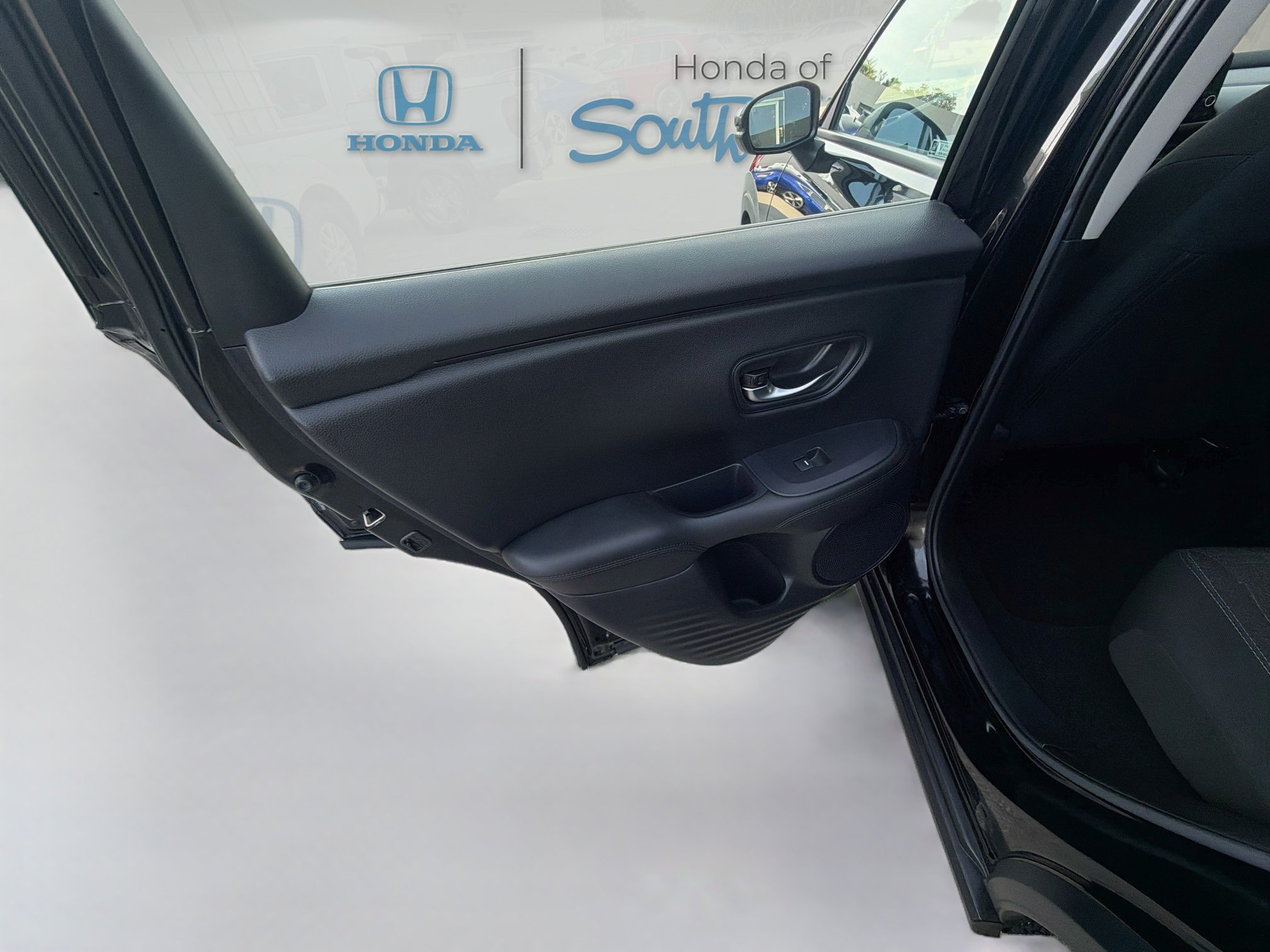 Certified 2023 Honda HR-V LX image 24
