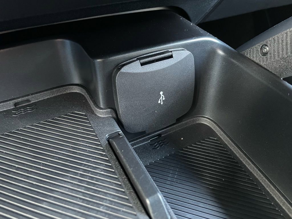 New 2025 Ford Bronco Outer Banks w/ Sasquatch Package image 13