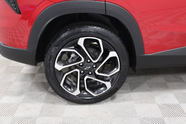 New 2026 Chevrolet Trax RS w/ Sunroof Package image 44