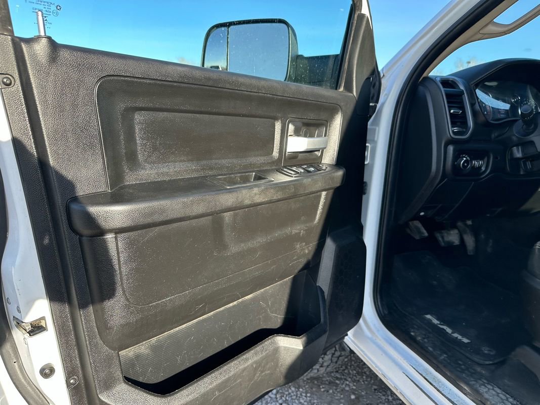 Used 2019 RAM 3500 Tradesman image 33
