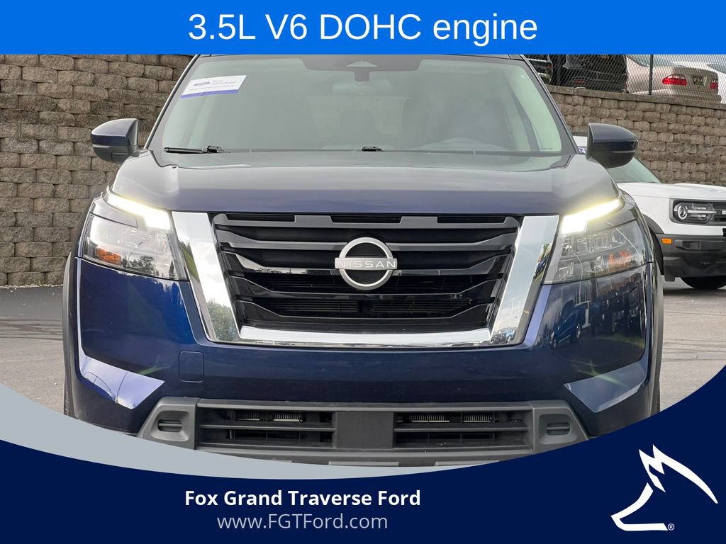 Used 2025 Nissan Pathfinder SV AWD/4WD image 40