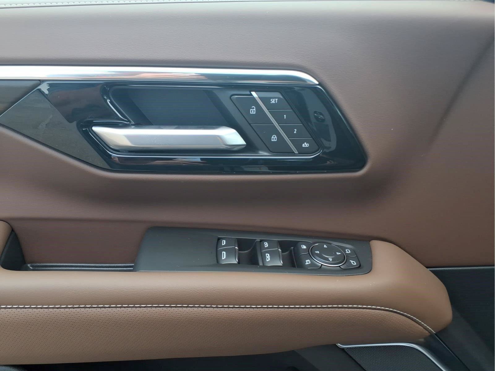 New 2026 Chevrolet Tahoe High Country AWD/4WD image 18