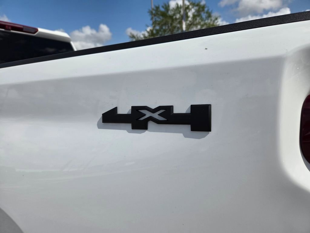 Used 2024 Chevrolet Silverado 3500 W/T image 14