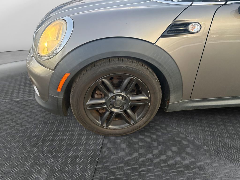 Used 2012 MINI Cooper Convertible image 9