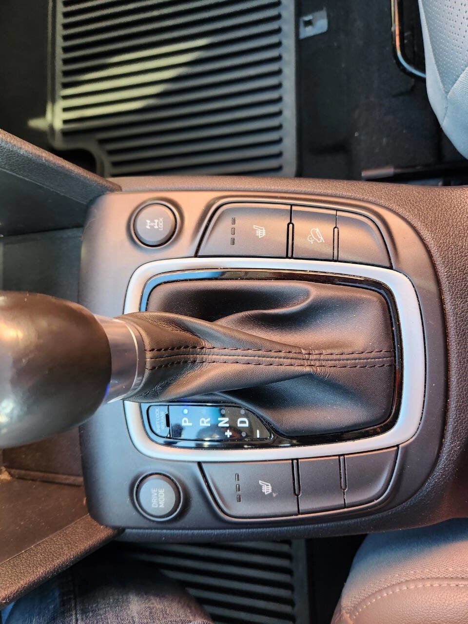 Used 2019 Hyundai Kona Limited image 18