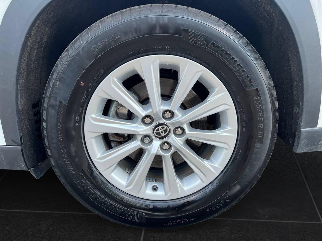 Used 2024 Toyota Grand Highlander AWD image 9