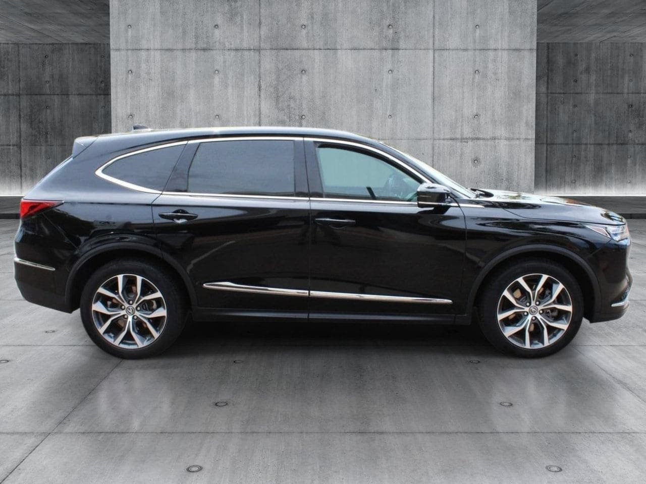 Used 2024 Acura MDX w/ Technology Package AWD/4WD image 7