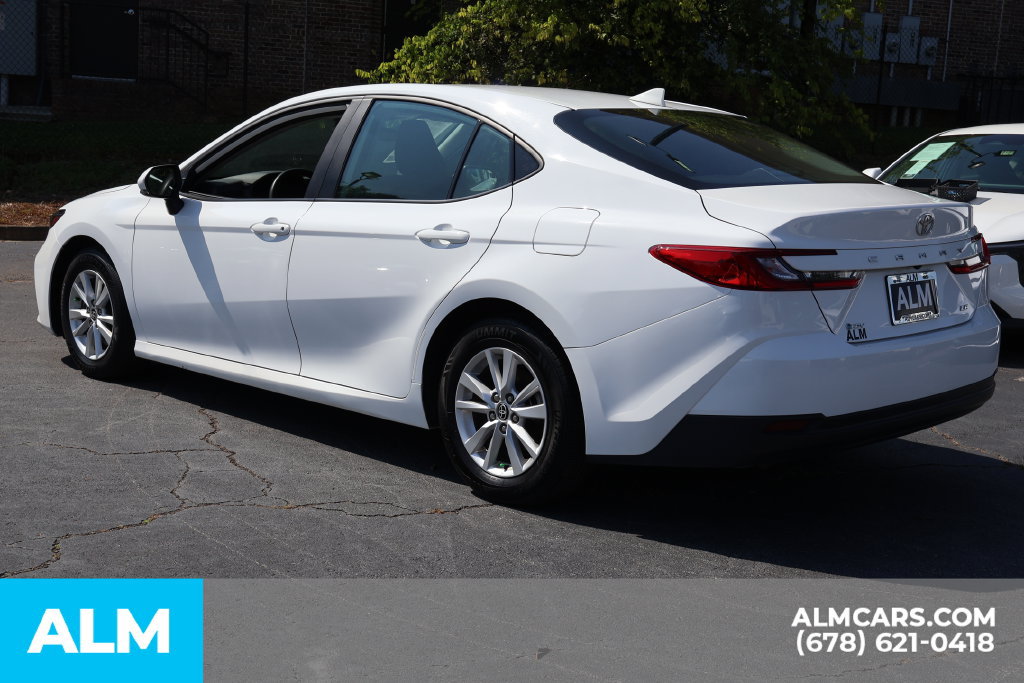Used 2025 Toyota Camry LE FWD image 8