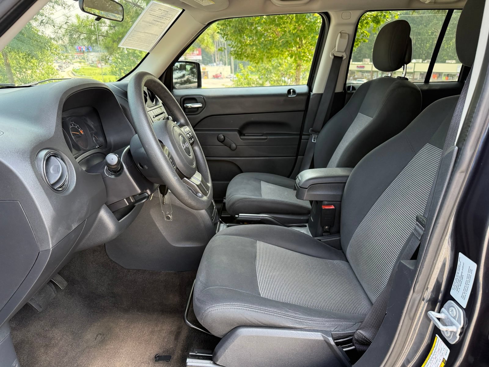Used 2015 Jeep Patriot Sport FWD image 30