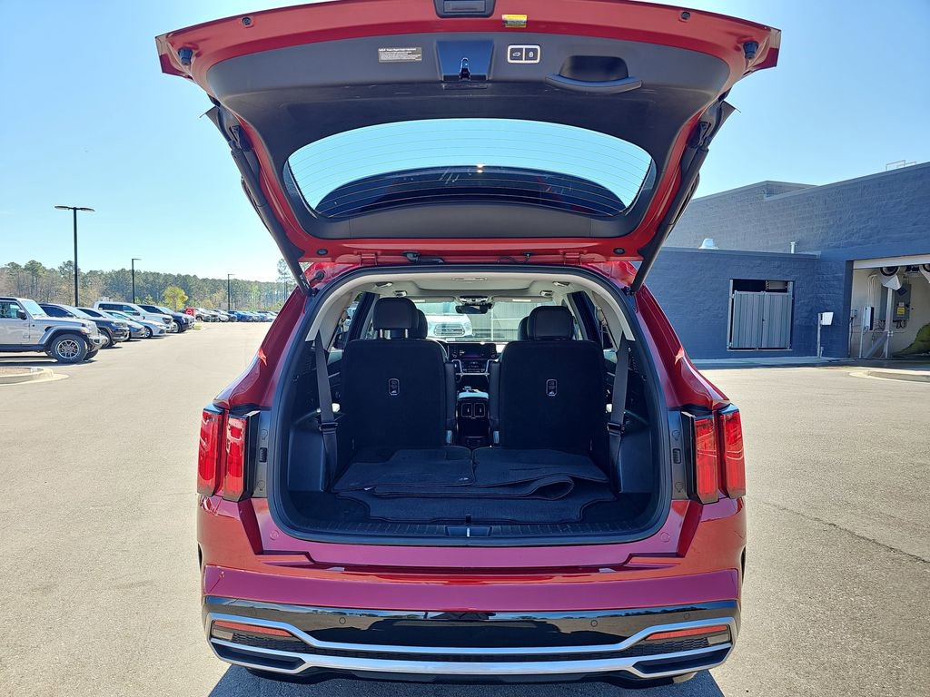 Used 2023 Kia Sorento SX image 17