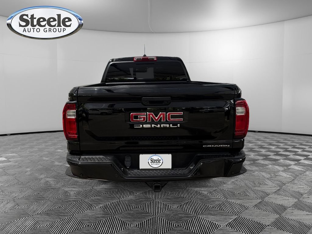 Certified 2023 GMC Canyon Denali w/ Denali Black Edition AWD/4WD image 4