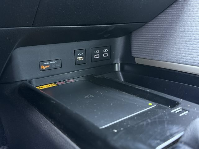 Used 2025 Toyota Camry SE FWD image 20