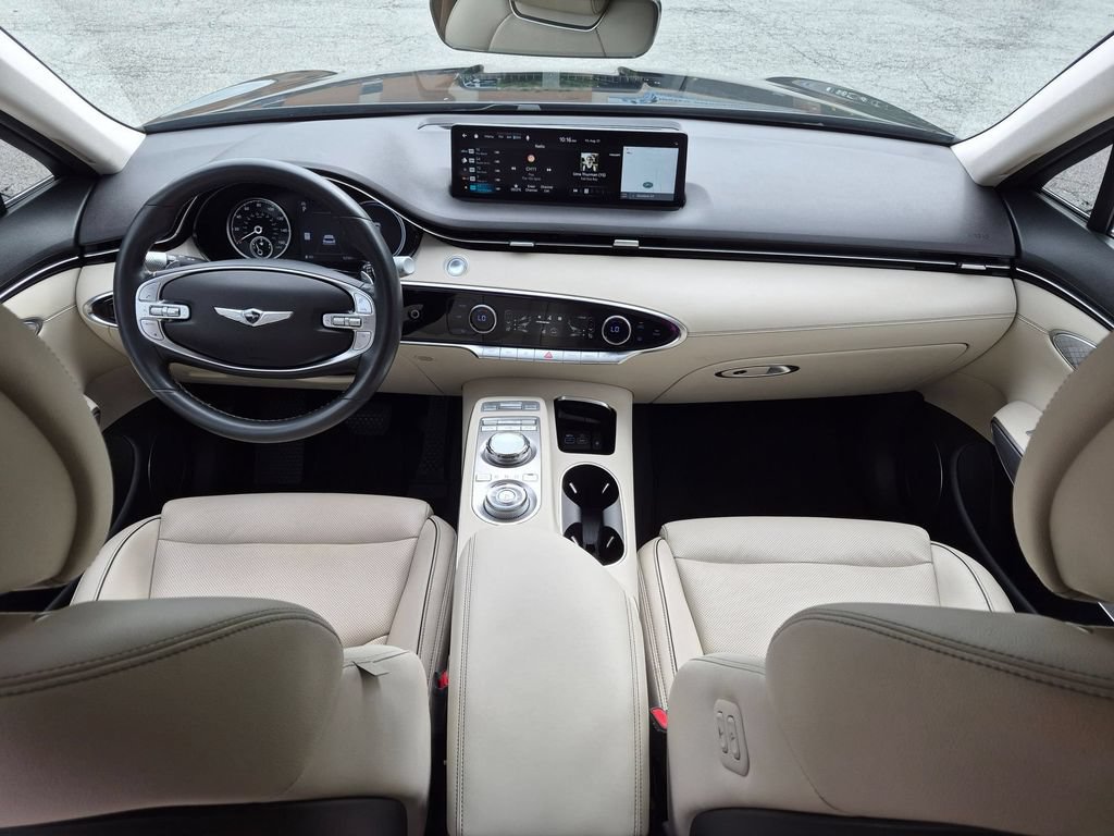 Used 2024 Genesis GV70 2.5T w/ Advanced Package AWD/4WD image 23