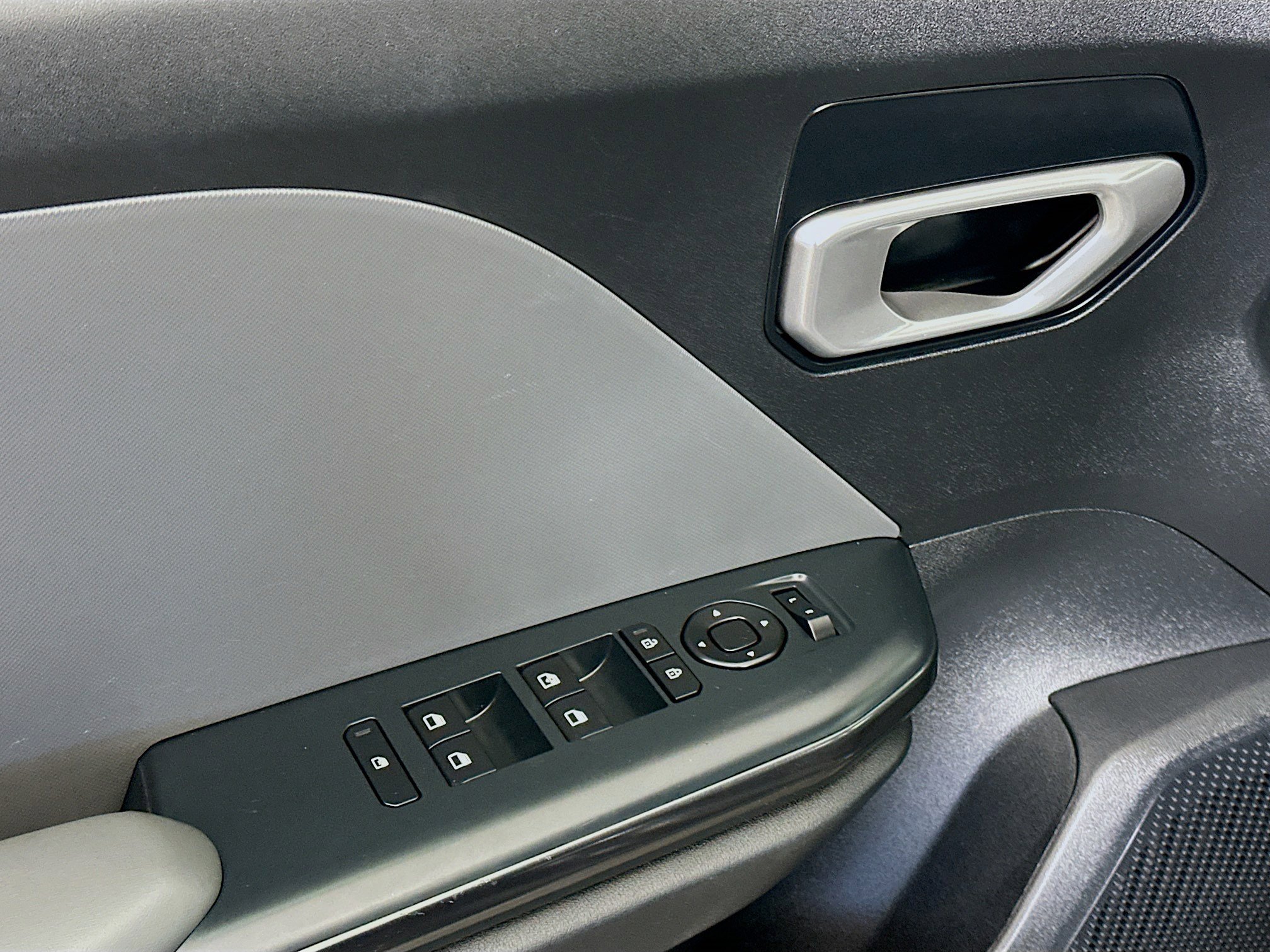 Used 2025 Kia K4 LXS image 15