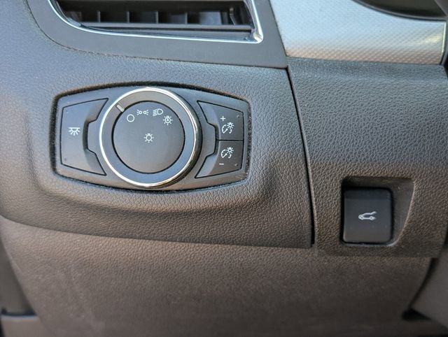 Used 2013 Ford Edge SEL image 30