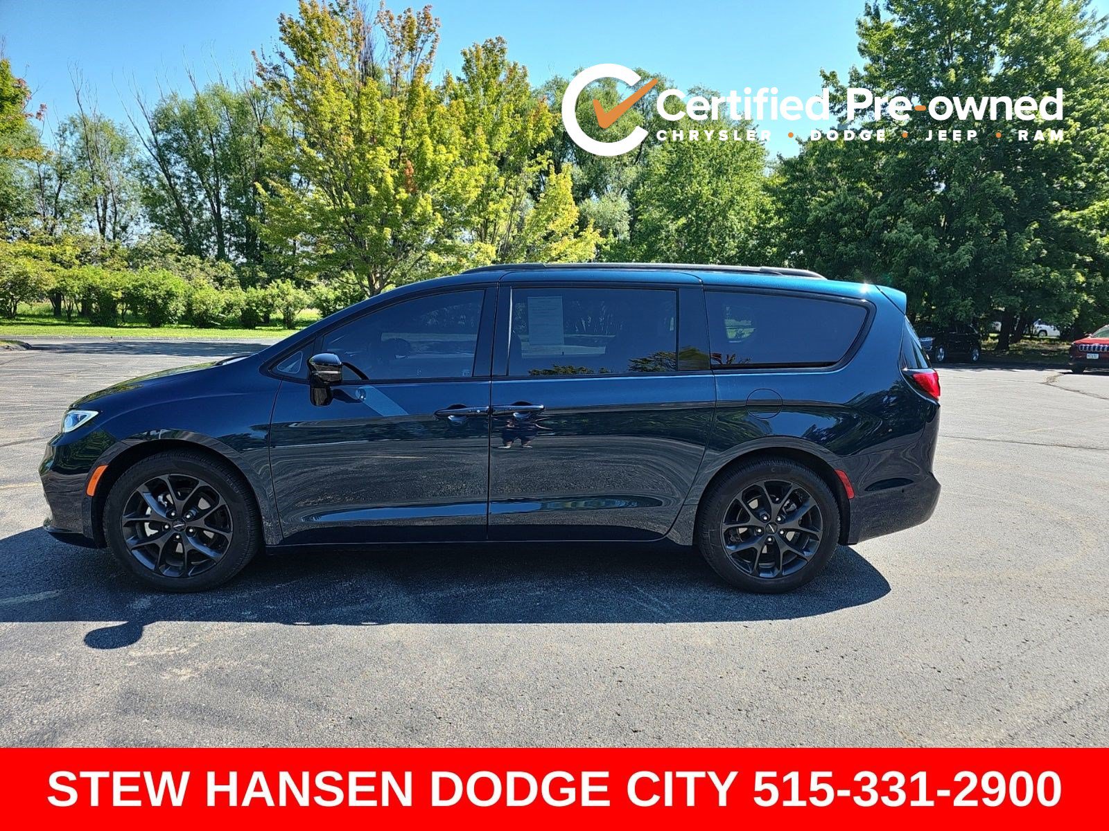 Used 2025 Chrysler Pacifica Limited