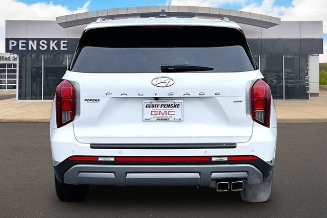 Used 2023 Hyundai Palisade Limited AWD/4WD image 4
