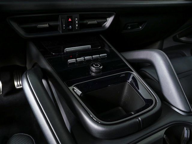 Certified 2025 Porsche Cayenne GTS image 19