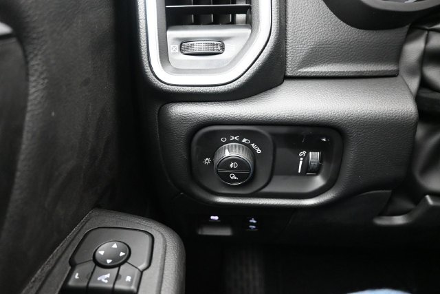 New 2027 RAM 1500 4x4 Crew Cab image 14