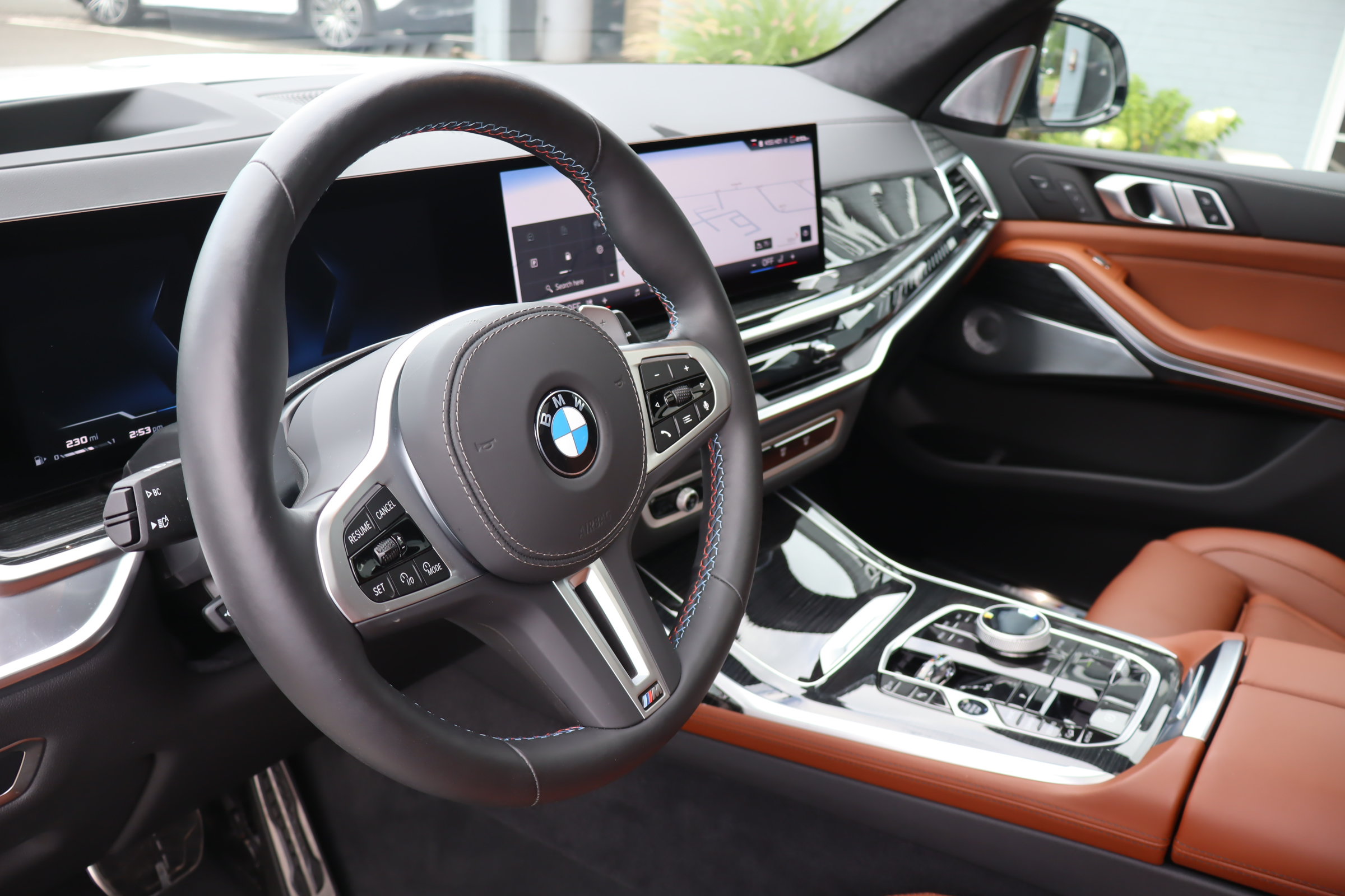 Used 2025 BMW X7 M60i AWD/4WD image 15
