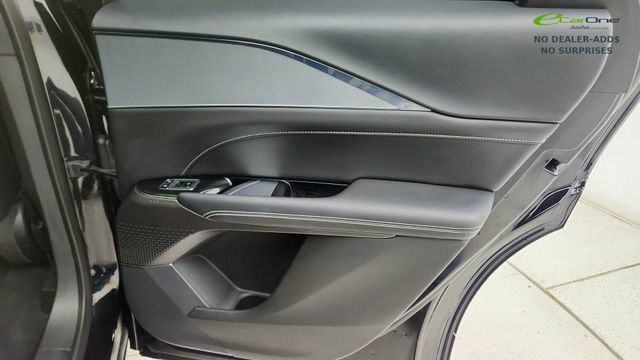 Used 2024 Cadillac Lyriq Tech RWD image 30