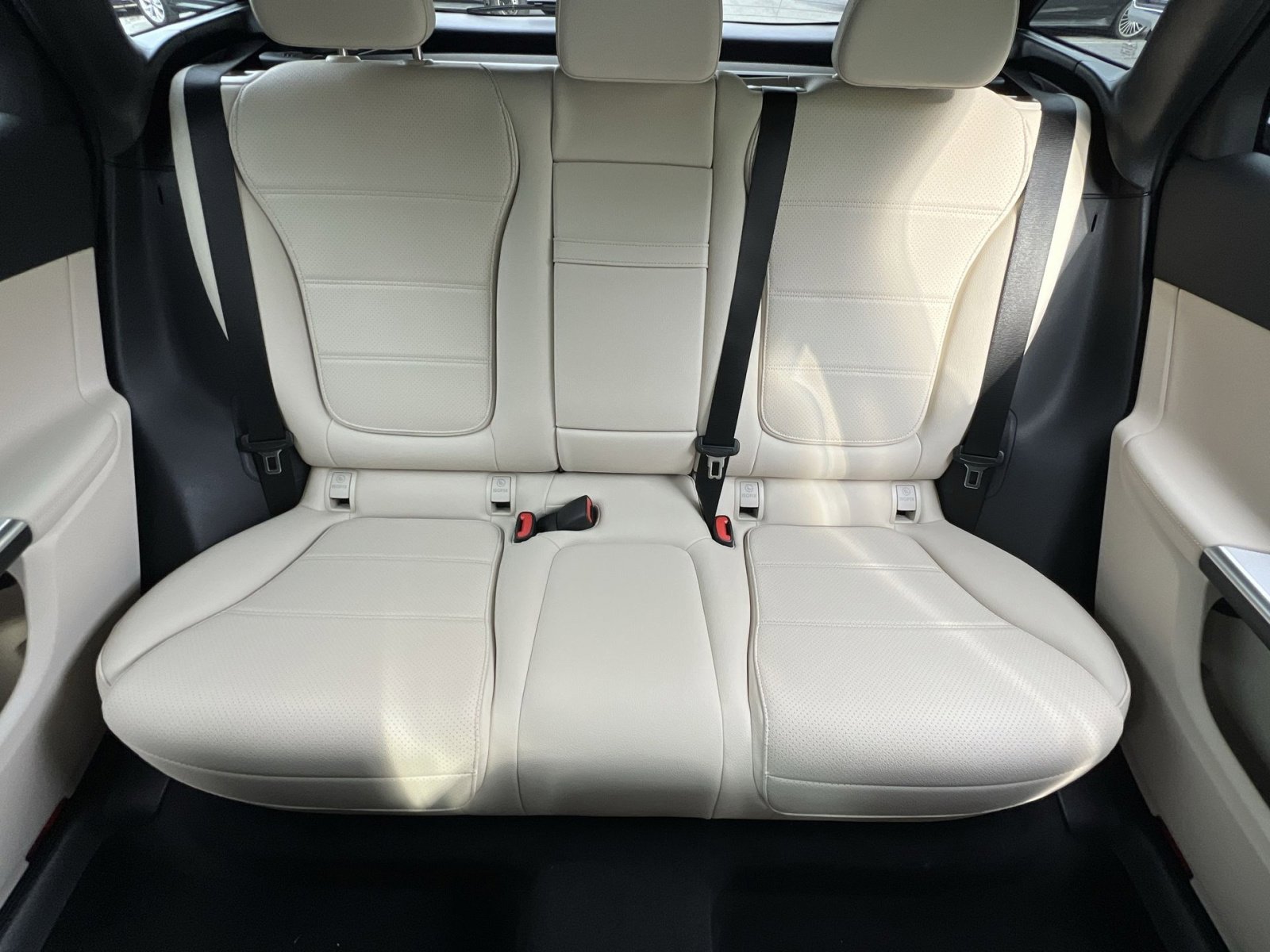 New 2026 Mercedes-Benz GLC 300 4MATIC image 15