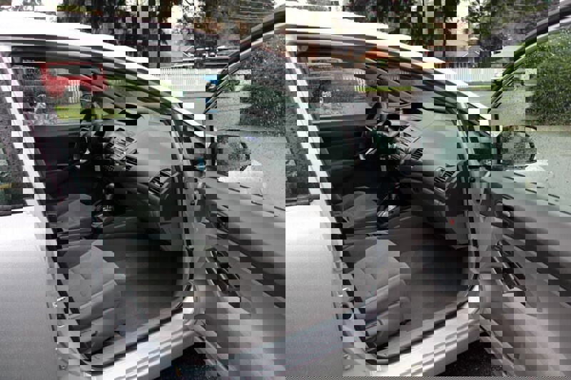 Used 2011 Honda Civic DX-VP image 13