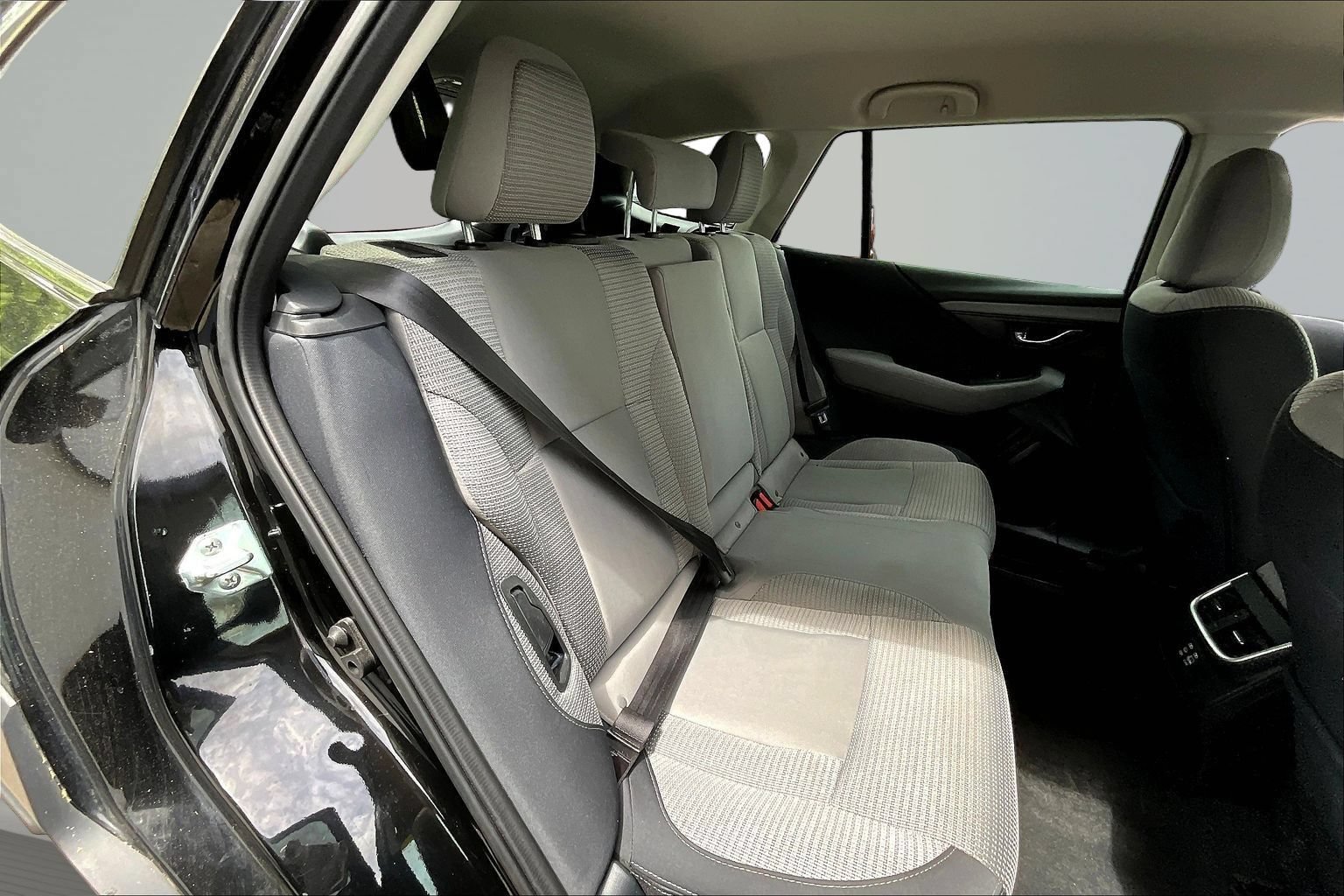 Used 2023 Subaru Outback Premium AWD/4WD image 28