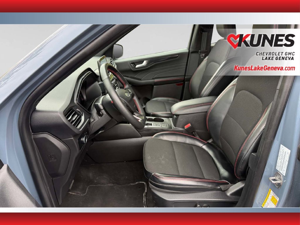 Used 2025 Ford Escape ST-Line AWD/4WD image 18