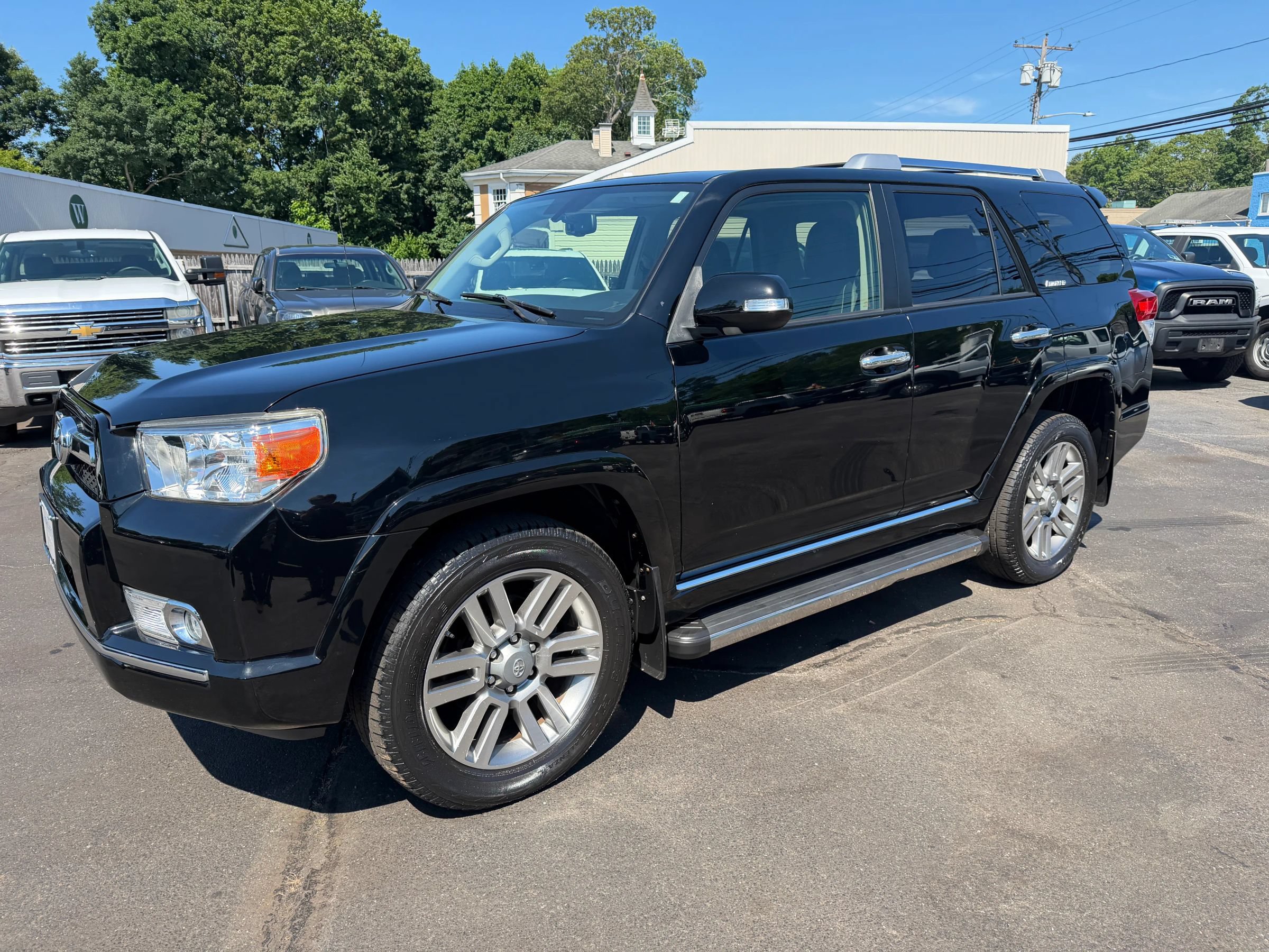 Used 2012 Toyota 4Runner Limited AWD/4WD image 2