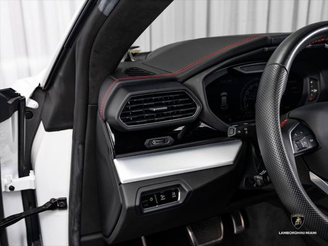 Used 2019 Lamborghini Urus AWD/4WD image 31