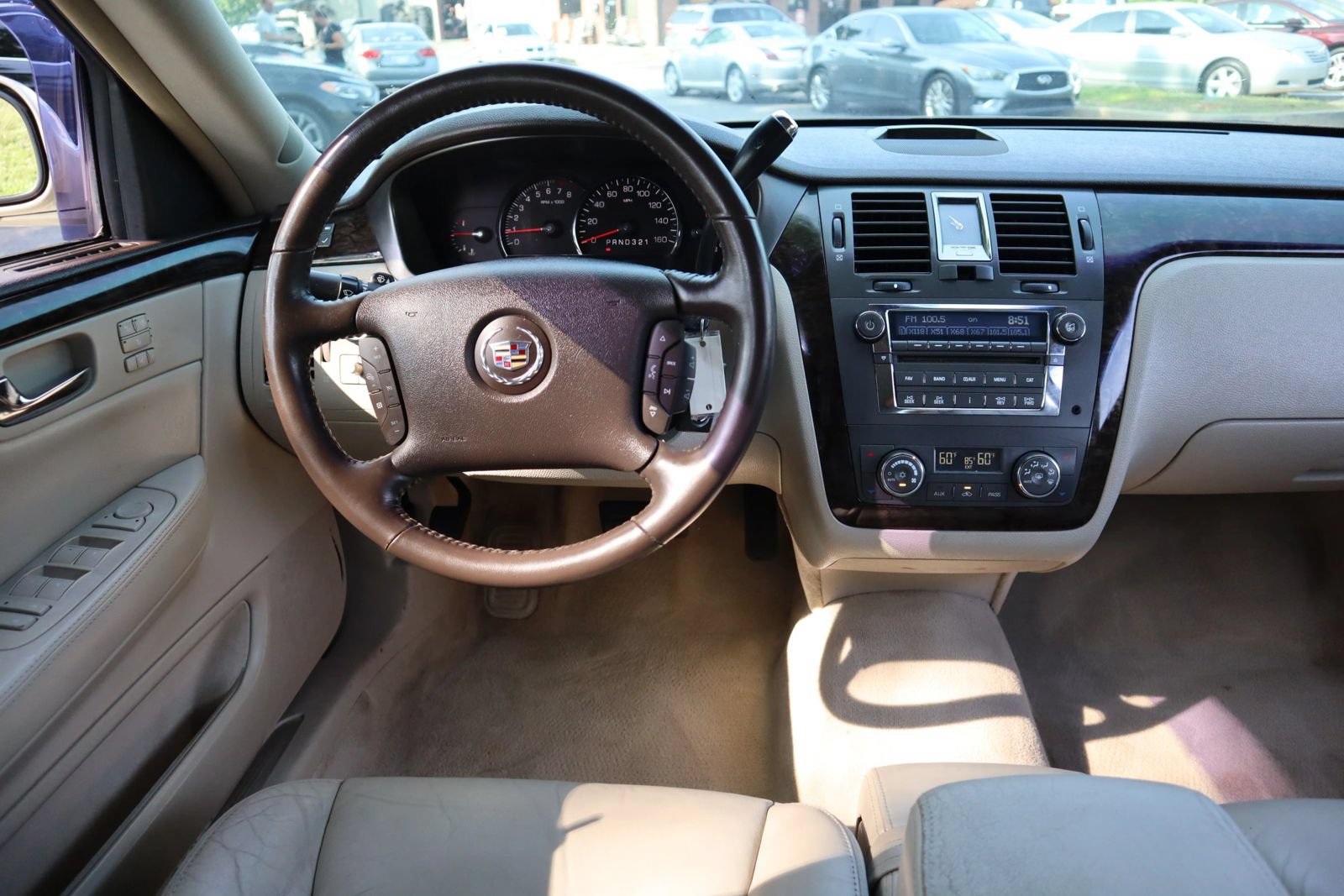 Used 2011 Cadillac DTS Luxury FWD image 20