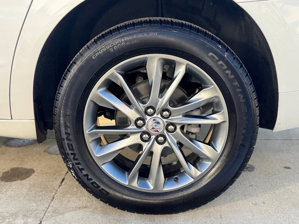 Used 2023 Buick Enclave Avenir w/ Avenir Technology Package image 7