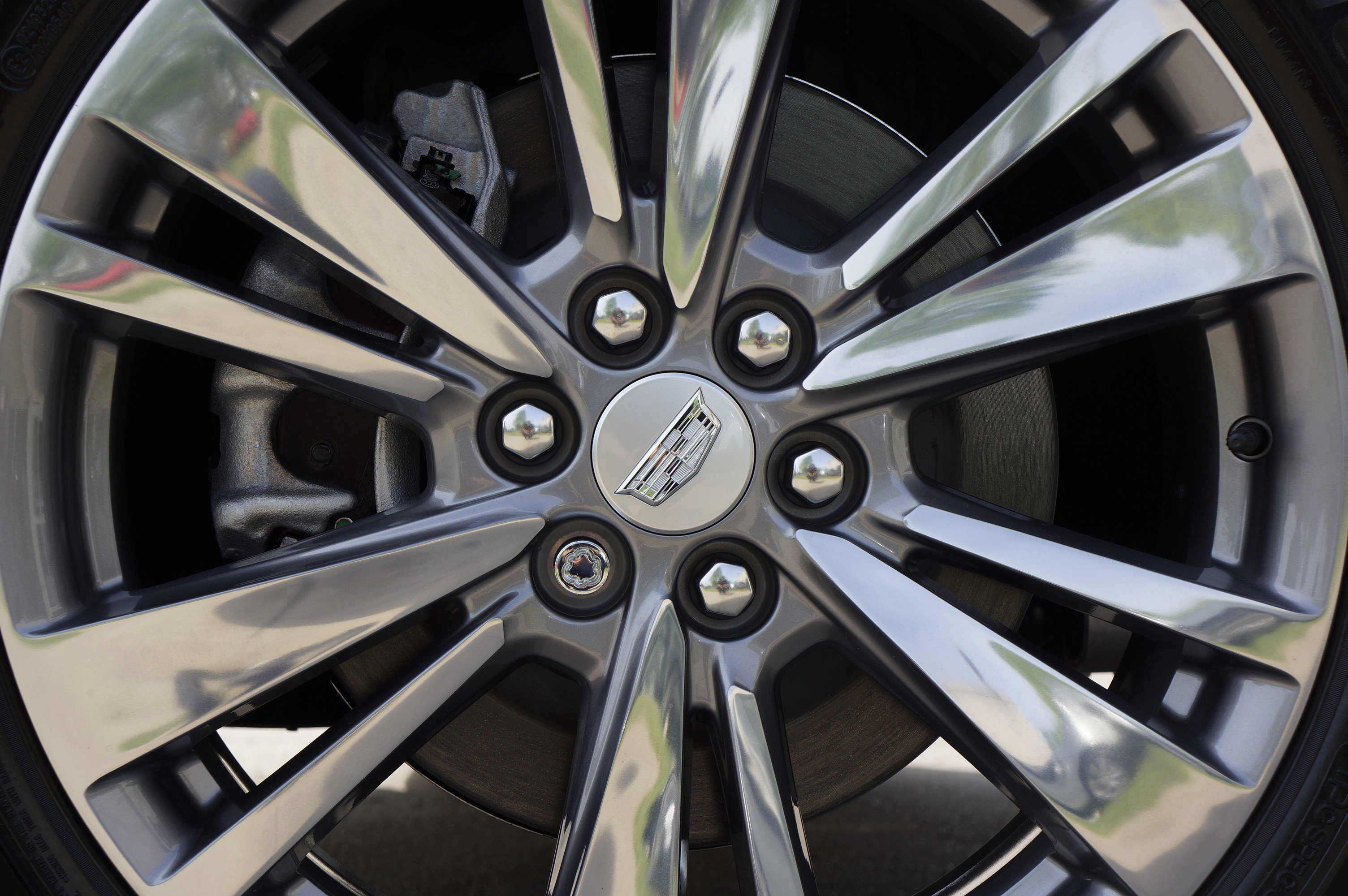 Used 2025 Cadillac XT6 Premium Luxury image 18