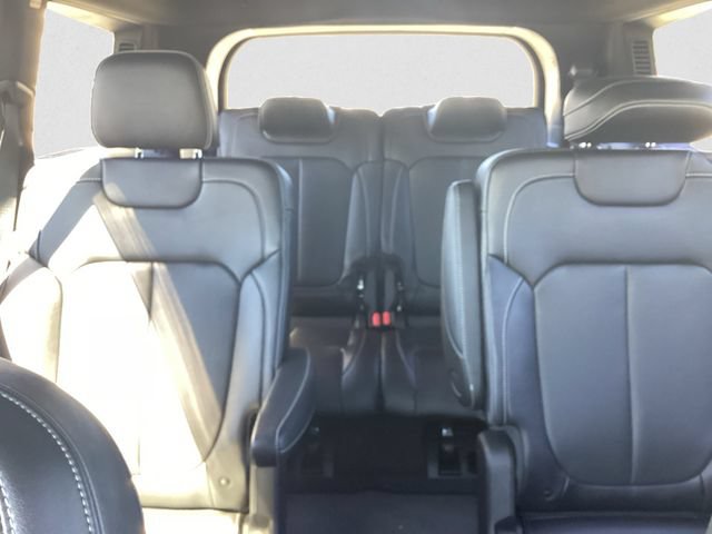 Used 2023 Jeep Grand Cherokee L Overland AWD/4WD image 11