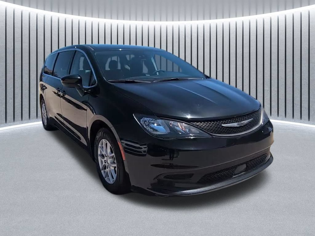 Certified 2023 Chrysler Voyager LX FWD image 1