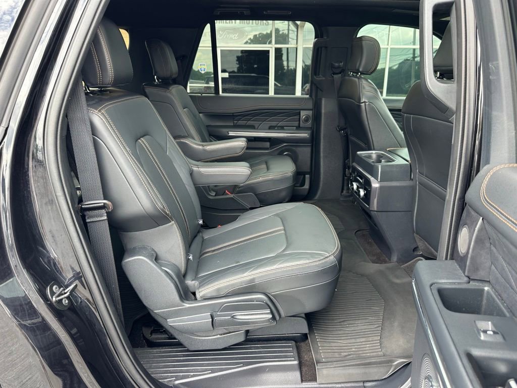 Used 2023 Ford Expedition Max Platinum AWD/4WD image 23