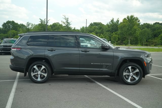 New 2026 Jeep Grand Cherokee L Limited w/ Luxury Tech Group II AWD/4WD image 8