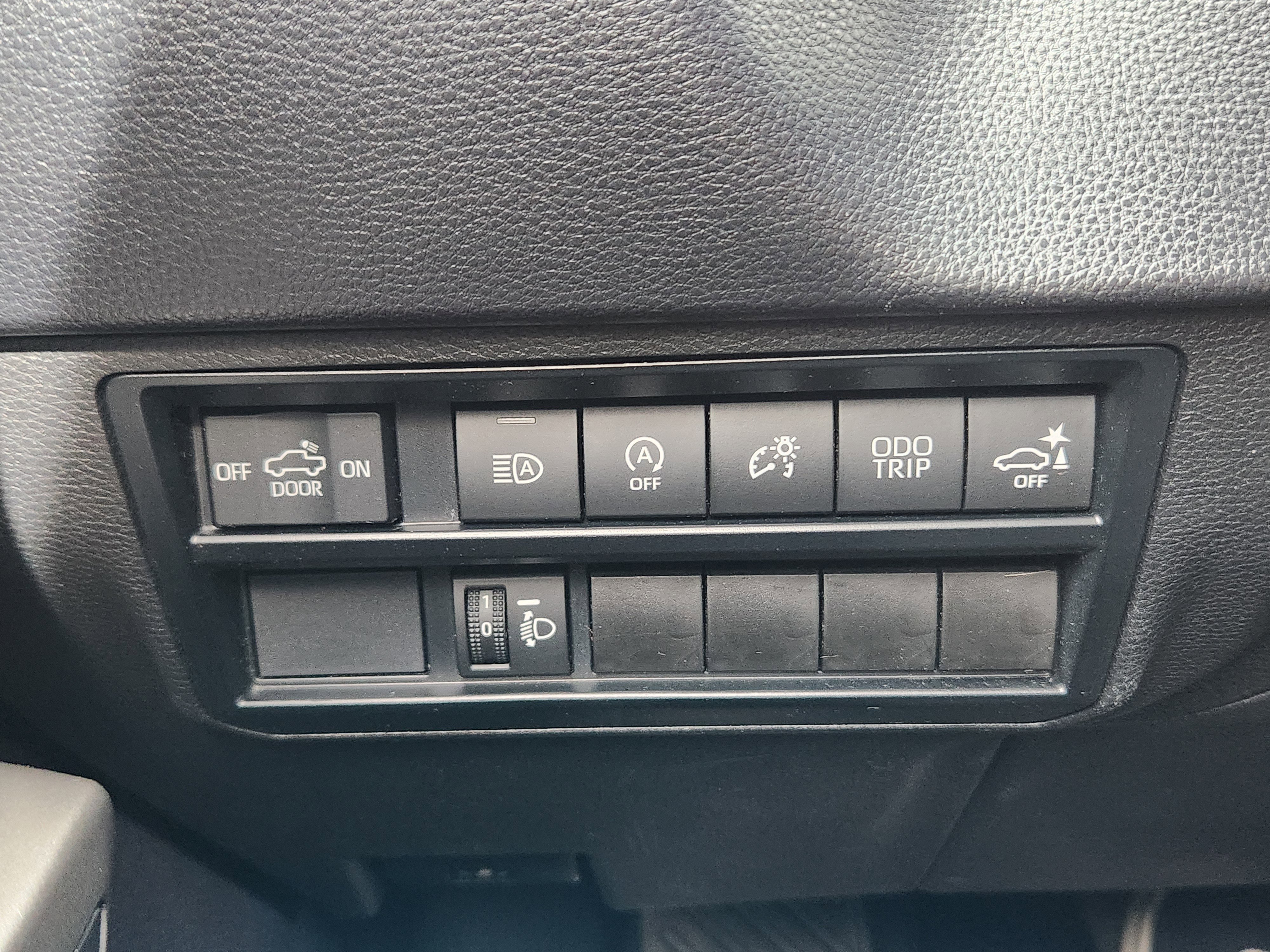 Used 2024 Toyota Tundra SR5 w/ SR5 Convenience Package image 20