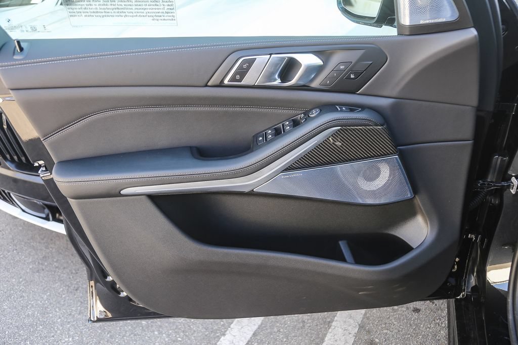 New 2026 BMW X5 M60i w/ Executive Package AWD/4WD image 17