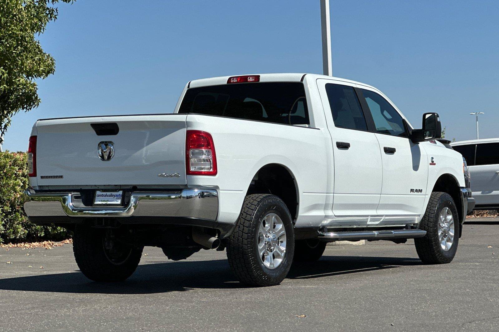 Certified 2024 RAM 2500 Big Horn AWD/4WD image 3