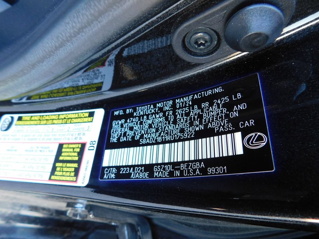 Used 2024 Lexus ES 350 w/ Premium Package FWD image 9
