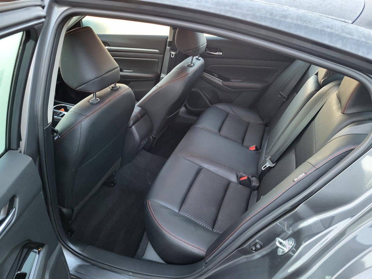 Used 2024 Nissan Altima 2.5 SR image 13