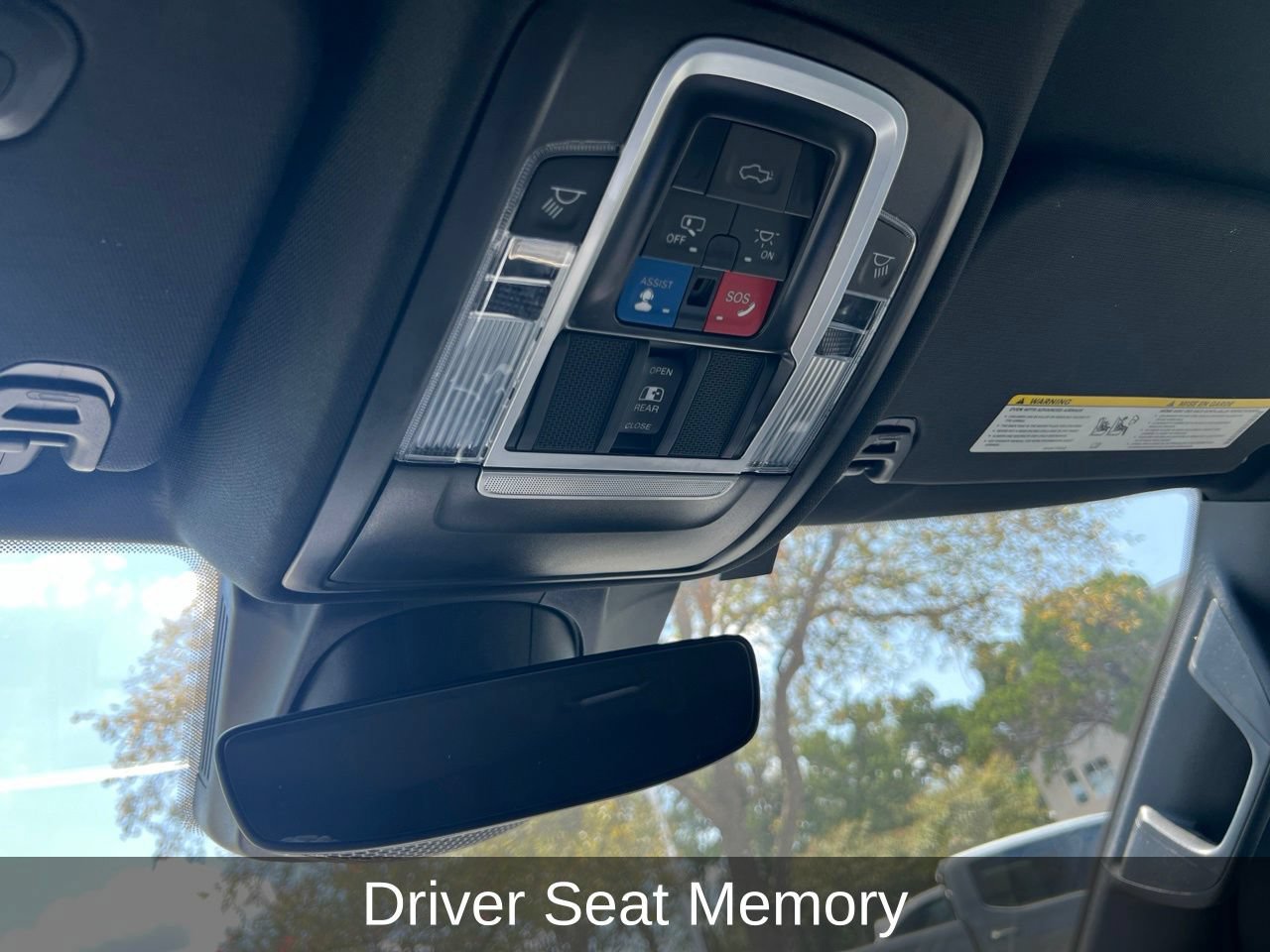 Used 2022 RAM 1500 Laramie RWD image 17