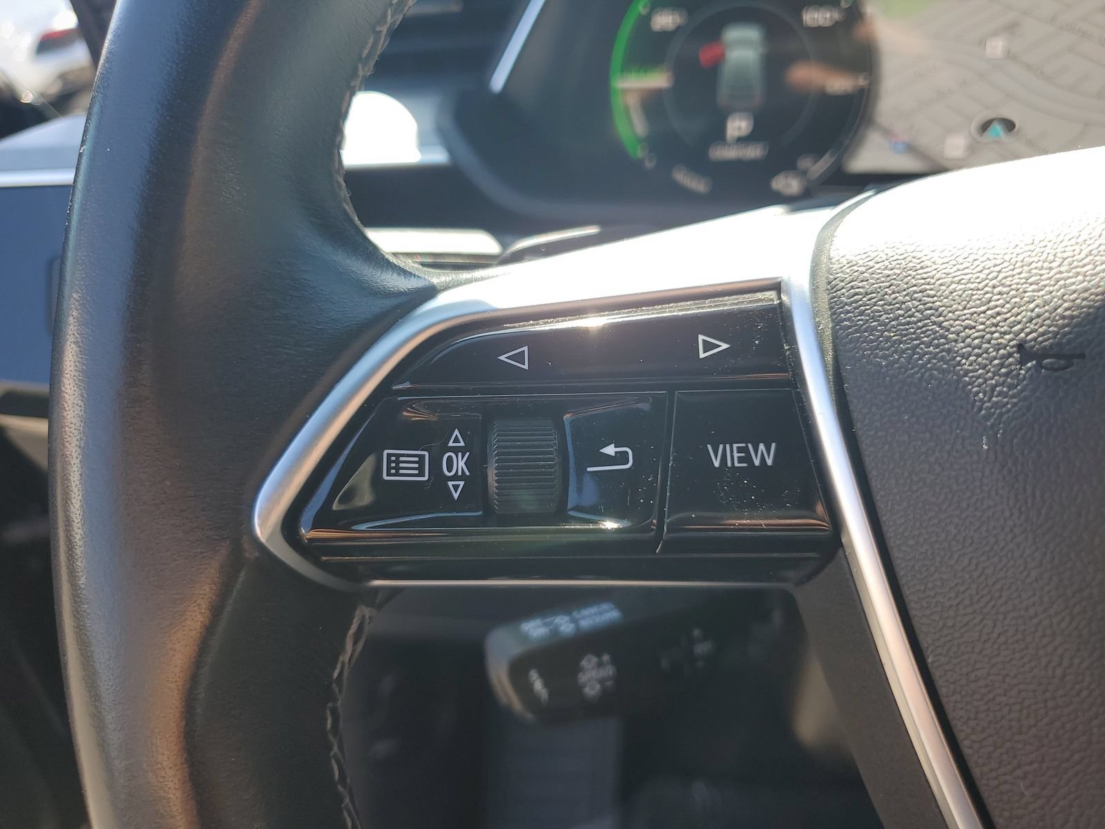Used 2024 Audi Q8 e-tron Premium AWD/4WD image 29